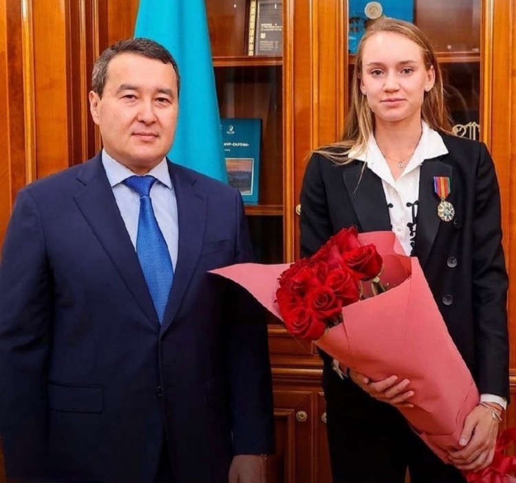 他们以稳健 他们以稳健