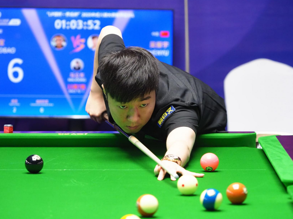 主帅鼓励球